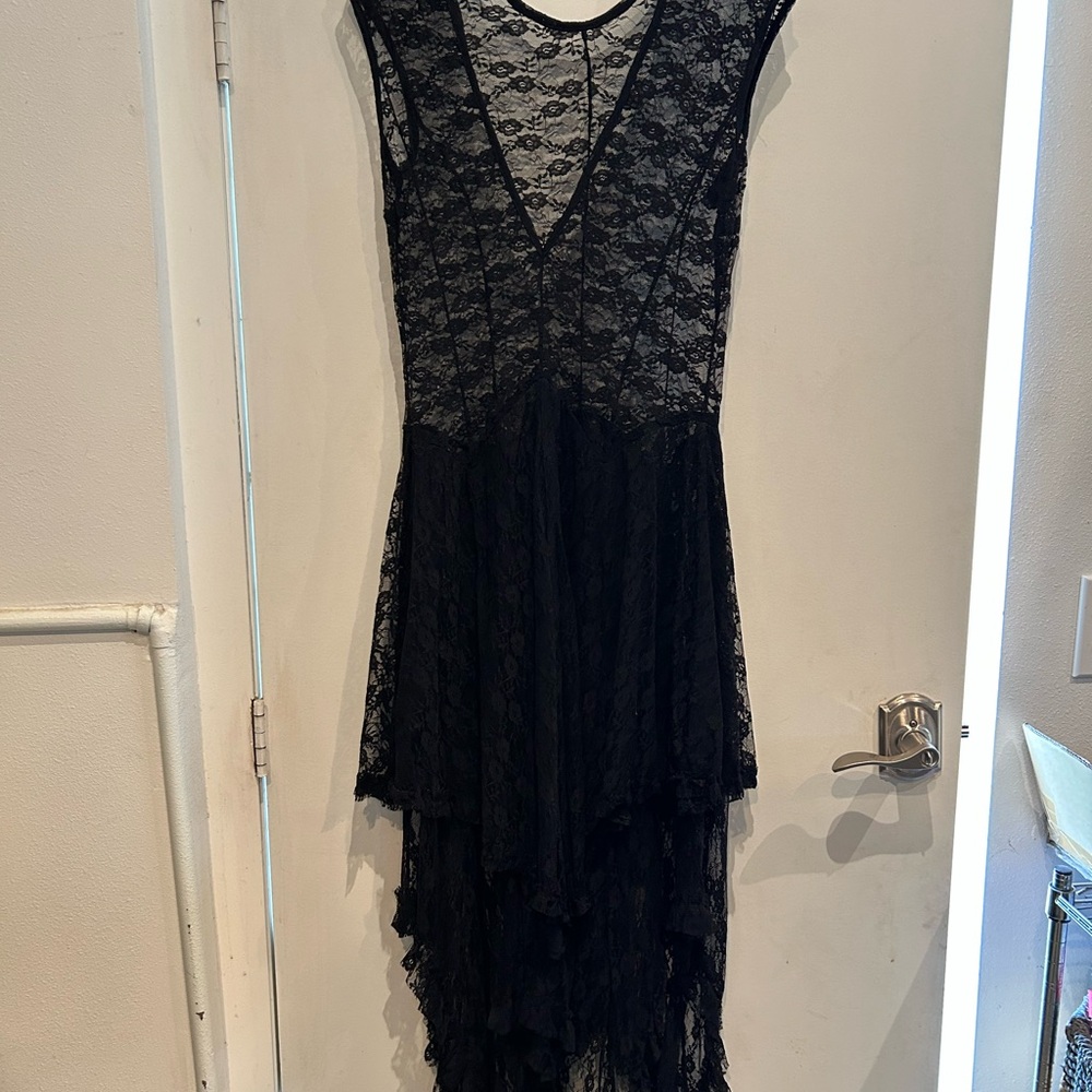 Elegant Black Lace Dress